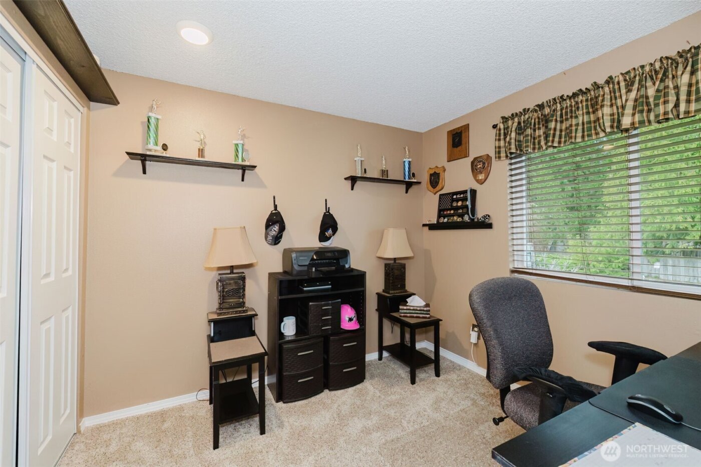 401 Pennie Lane , Bremerton, WA 98310-2279