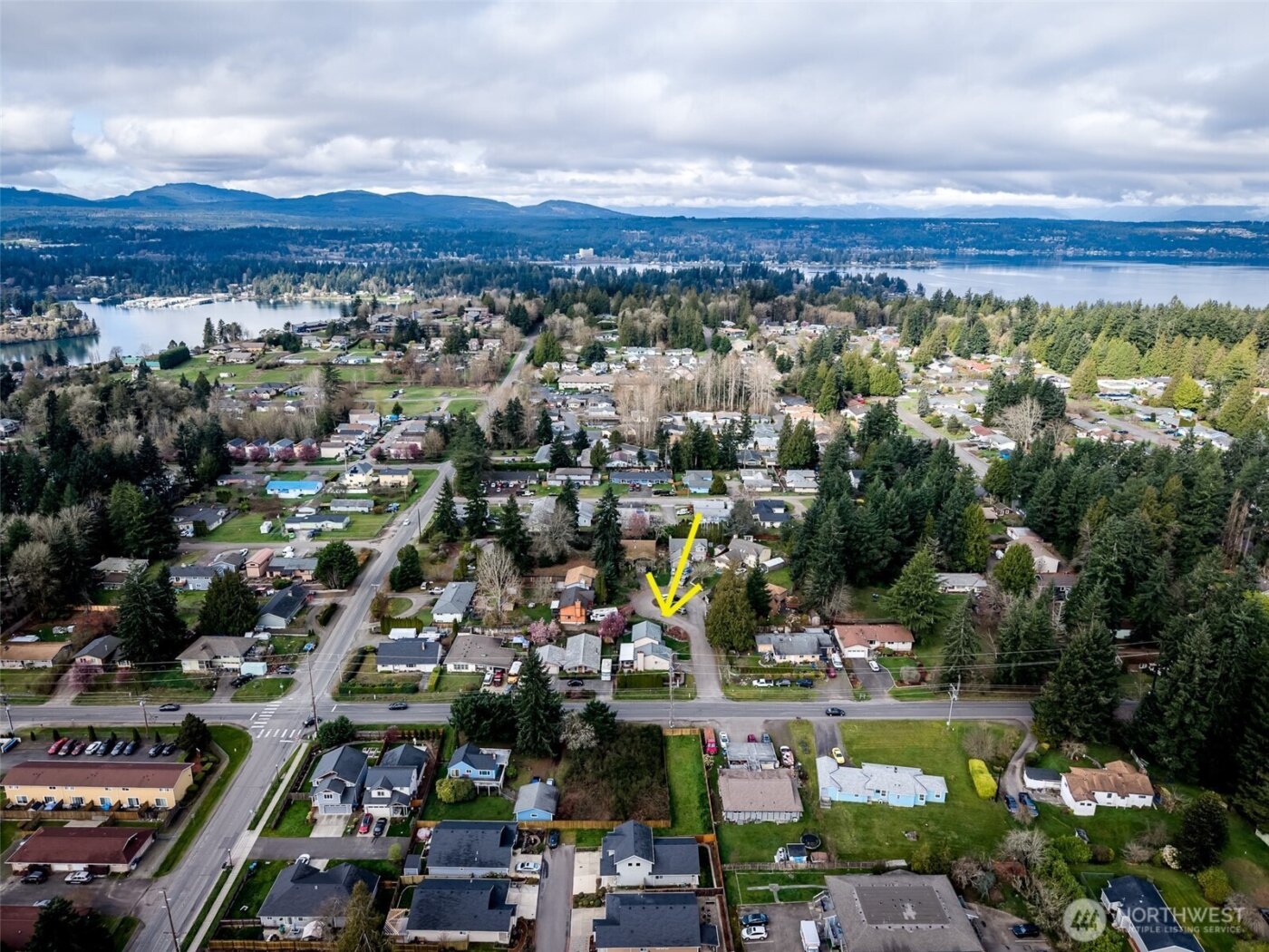 401 Pennie Lane , Bremerton, WA 98310-2279