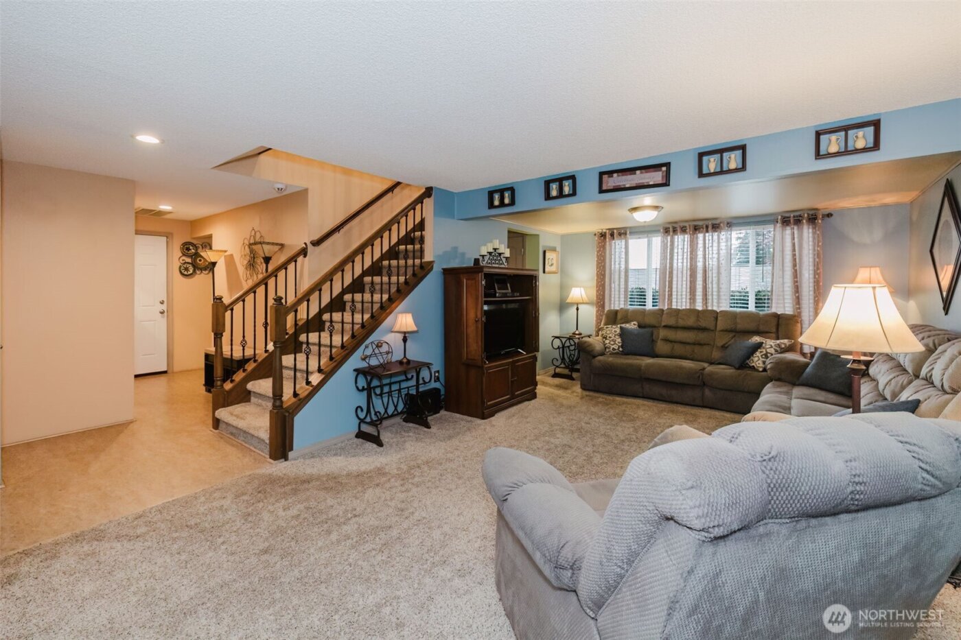 401 Pennie Lane , Bremerton, WA 98310-2279