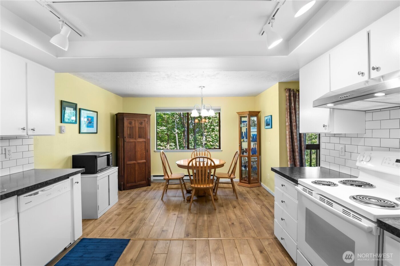 1211 N 8th Street #4, Mount Vernon, WA 98273