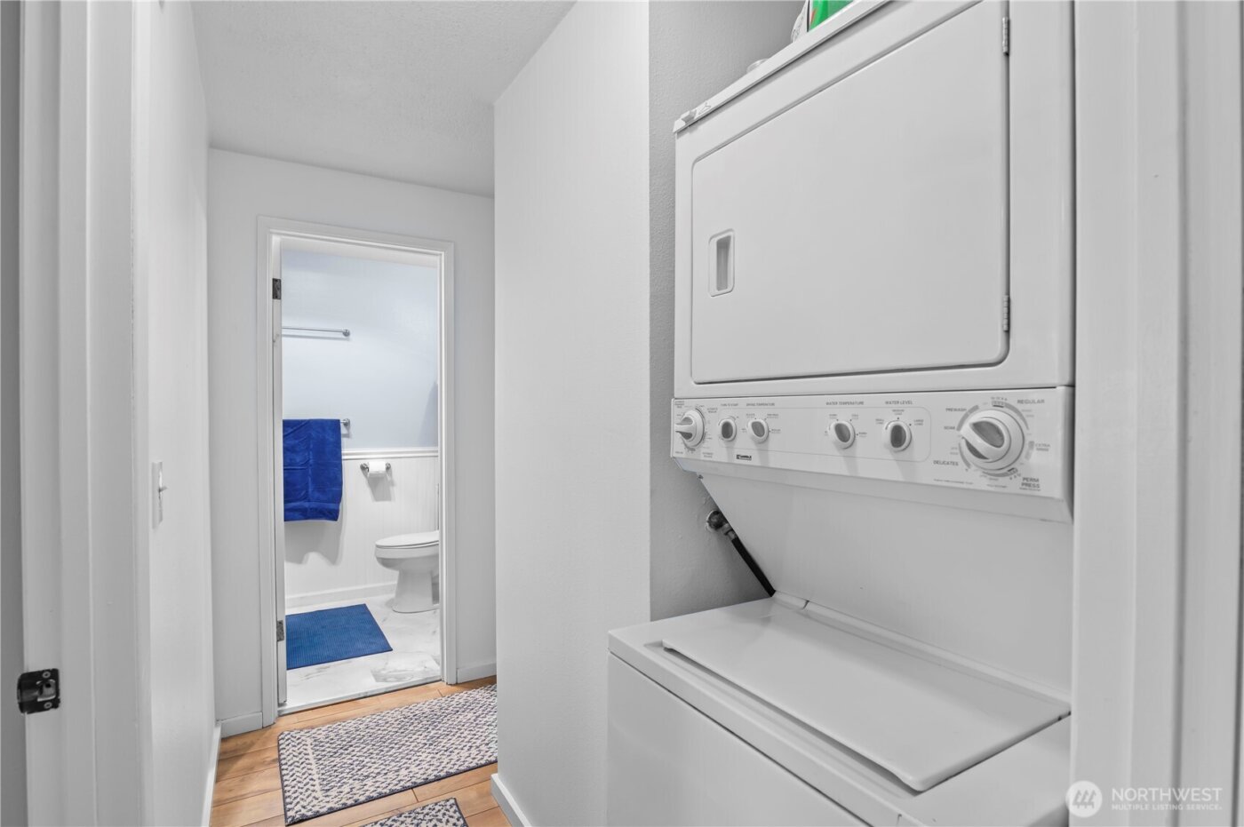 1211 N 8th Street #4, Mount Vernon, WA 98273