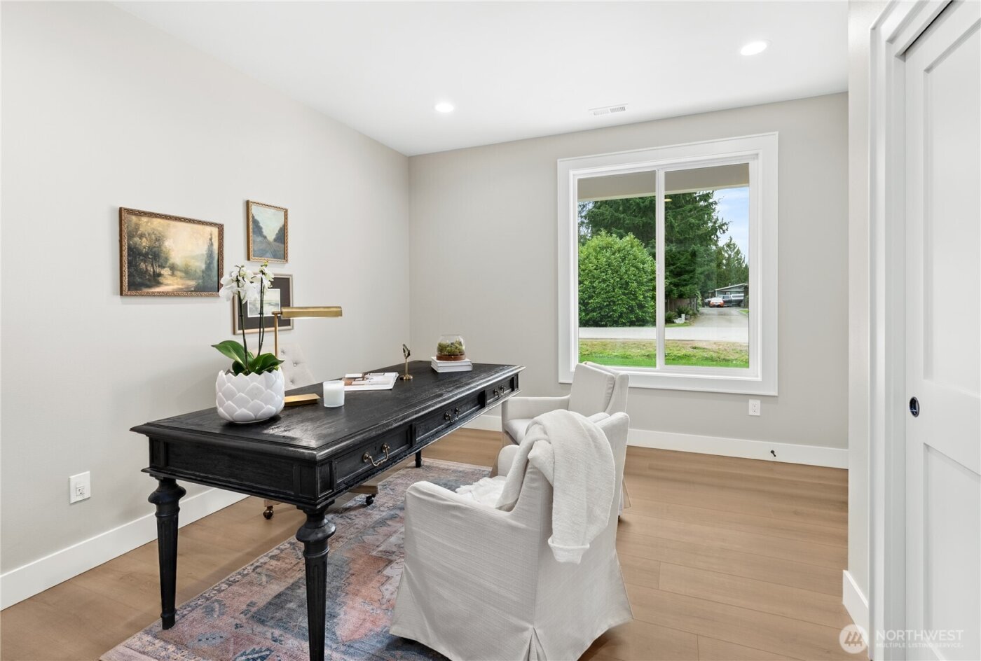 22917 102ND Avenue SE, Woodinville, WA 98077