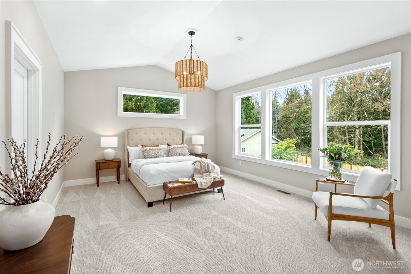 22917 102ND Avenue SE, Woodinville, WA 98077