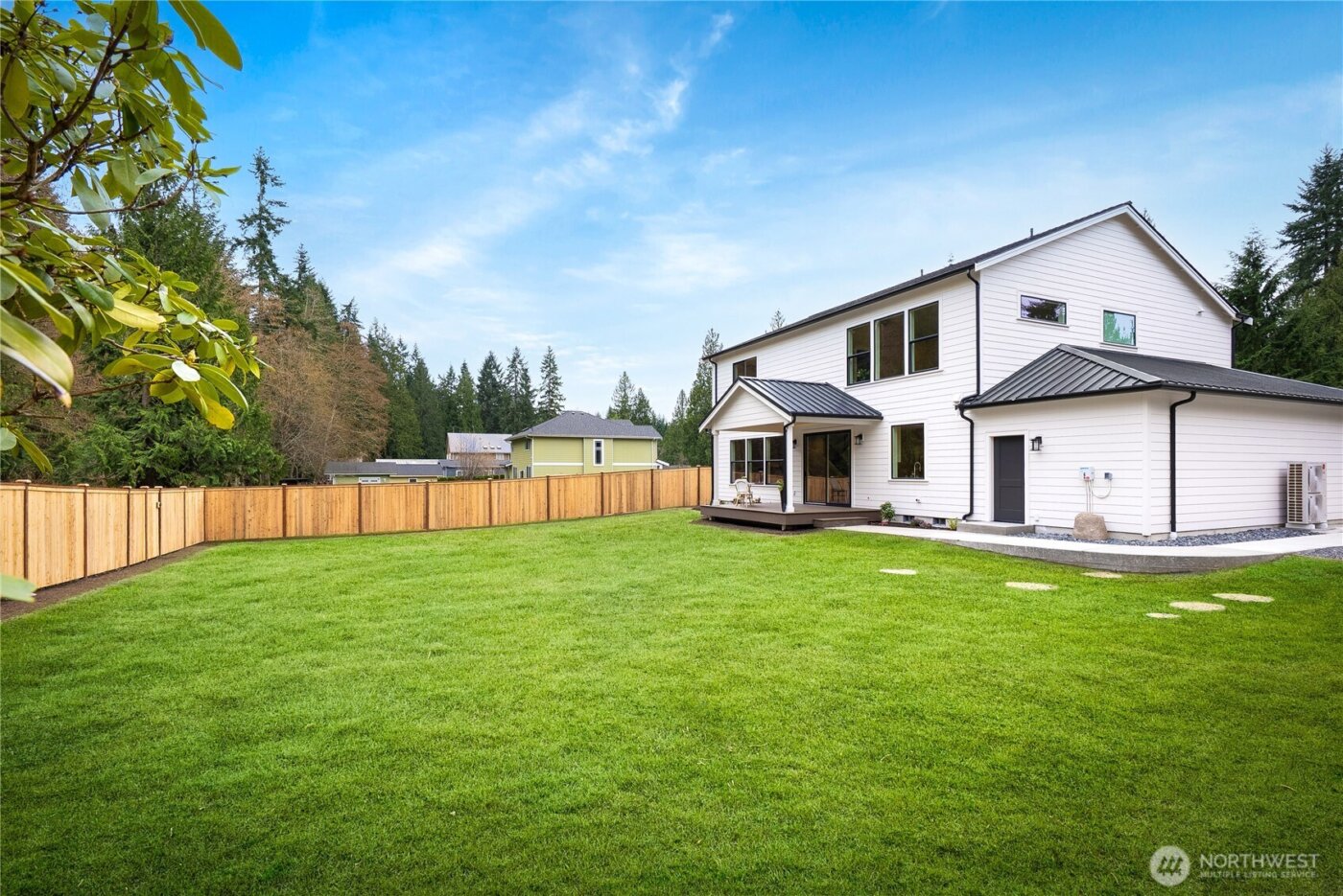 22917 102ND Avenue SE, Woodinville, WA 98077