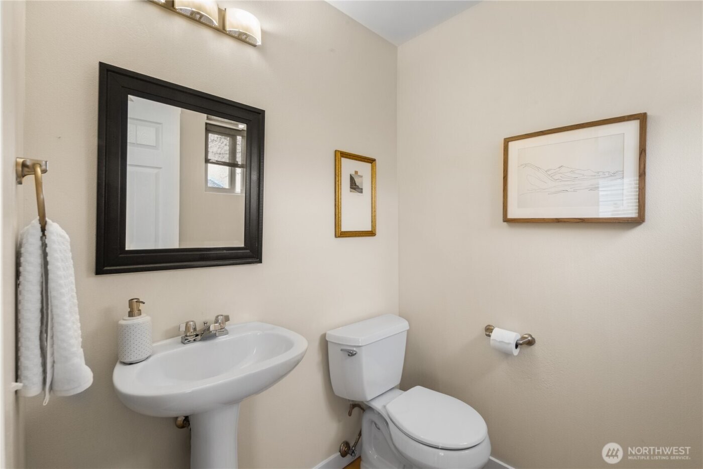 22669 Fern Reach Circle NE, Redmond, WA 98053