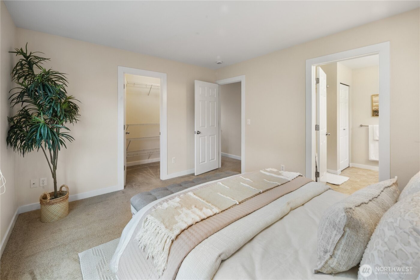 22669 Fern Reach Circle NE, Redmond, WA 98053