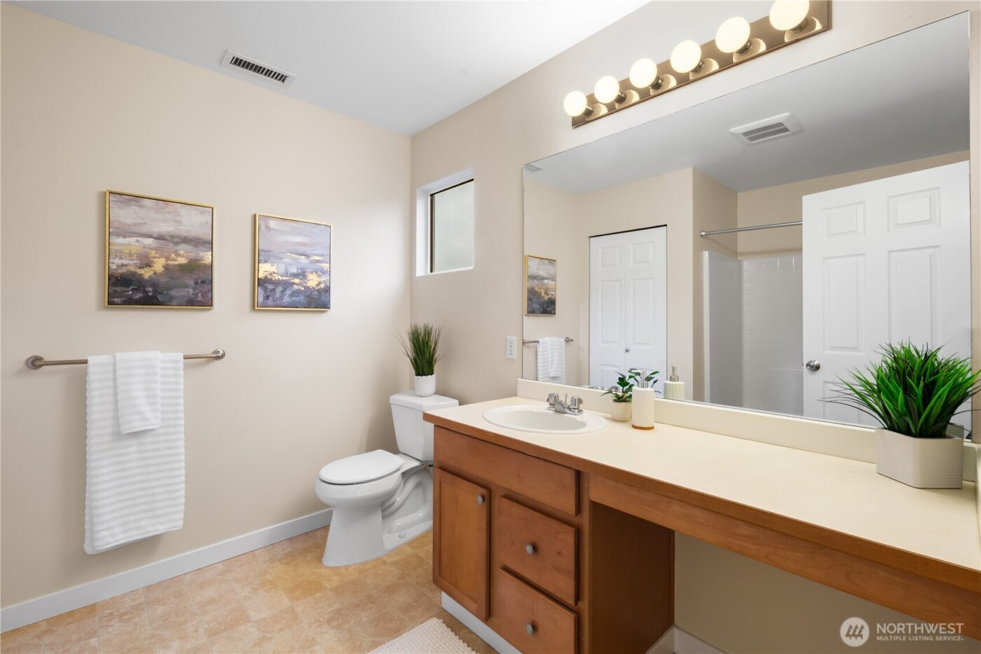 22669 Fern Reach Circle NE, Redmond, WA 98053