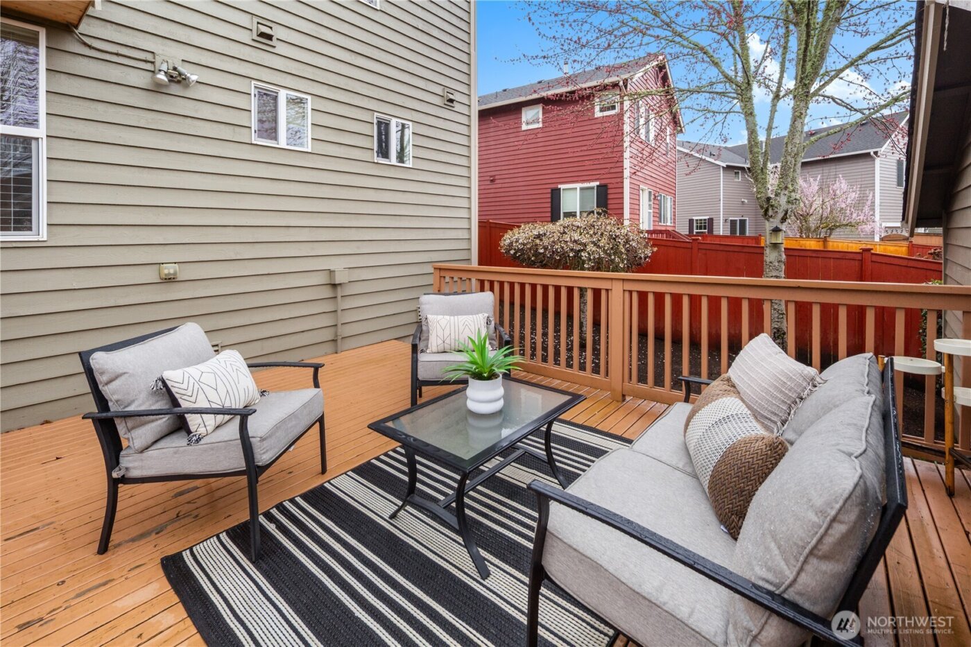 22669 Fern Reach Circle NE, Redmond, WA 98053