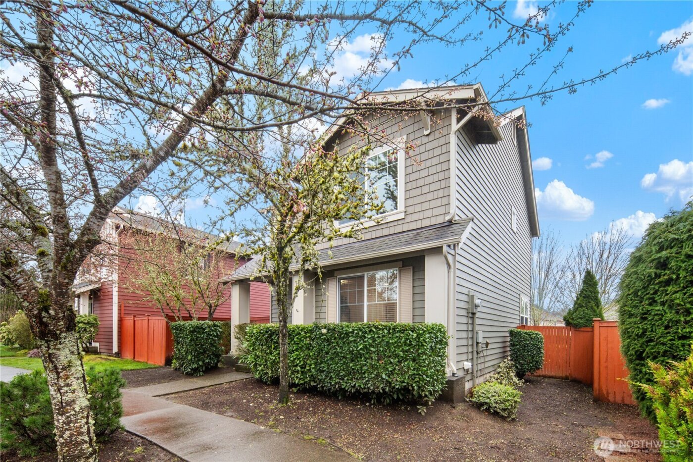 22669 Fern Reach Circle NE, Redmond, WA 98053