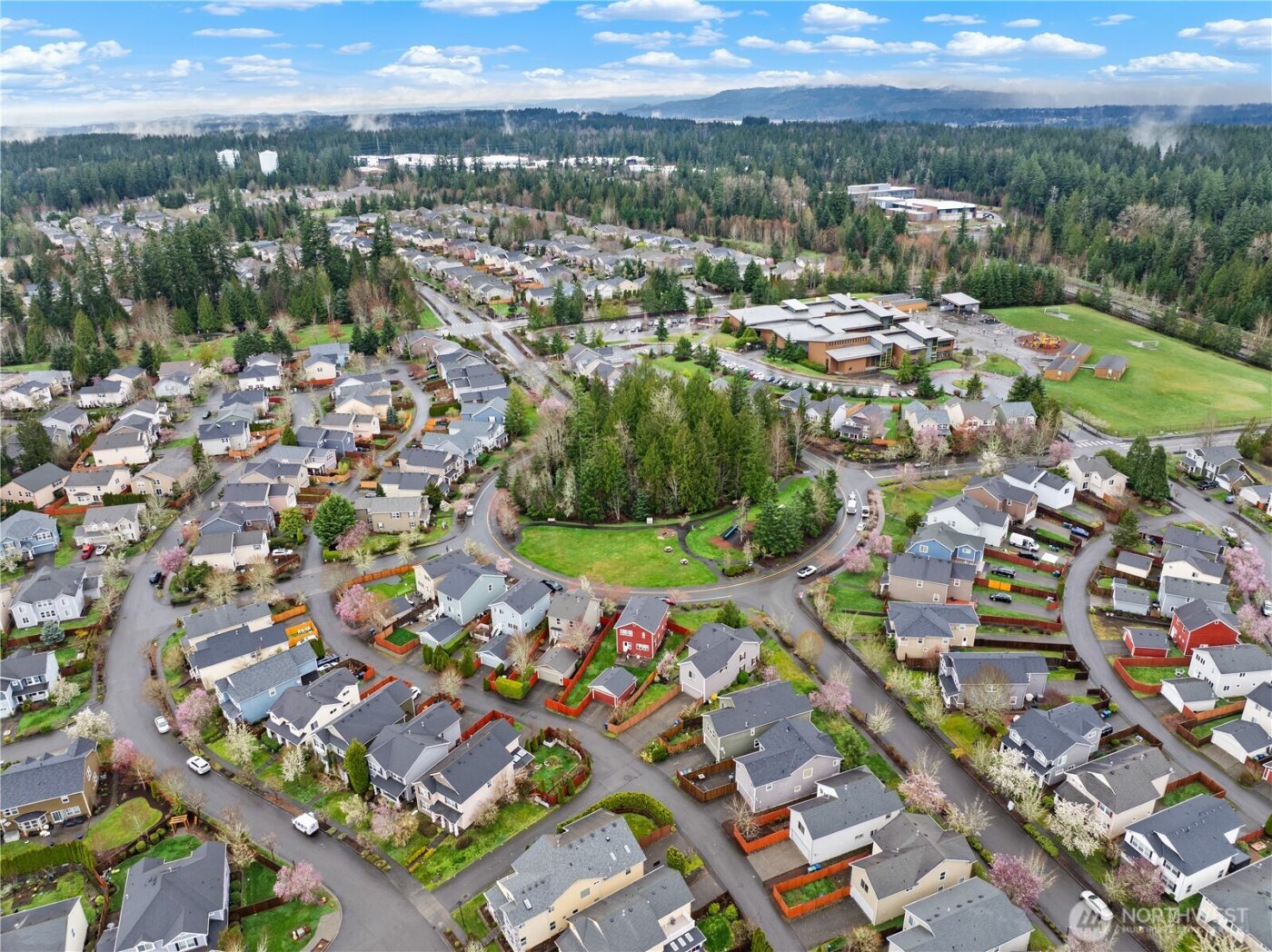 22669 Fern Reach Circle NE, Redmond, WA 98053