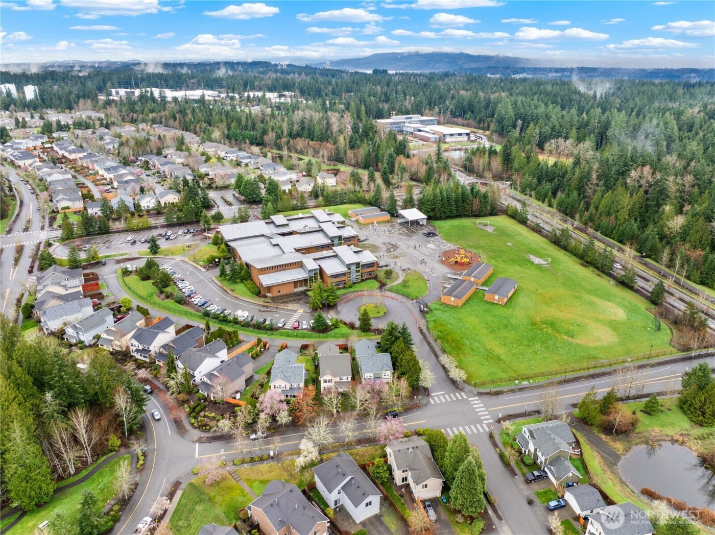 22669 Fern Reach Circle NE, Redmond, WA 98053