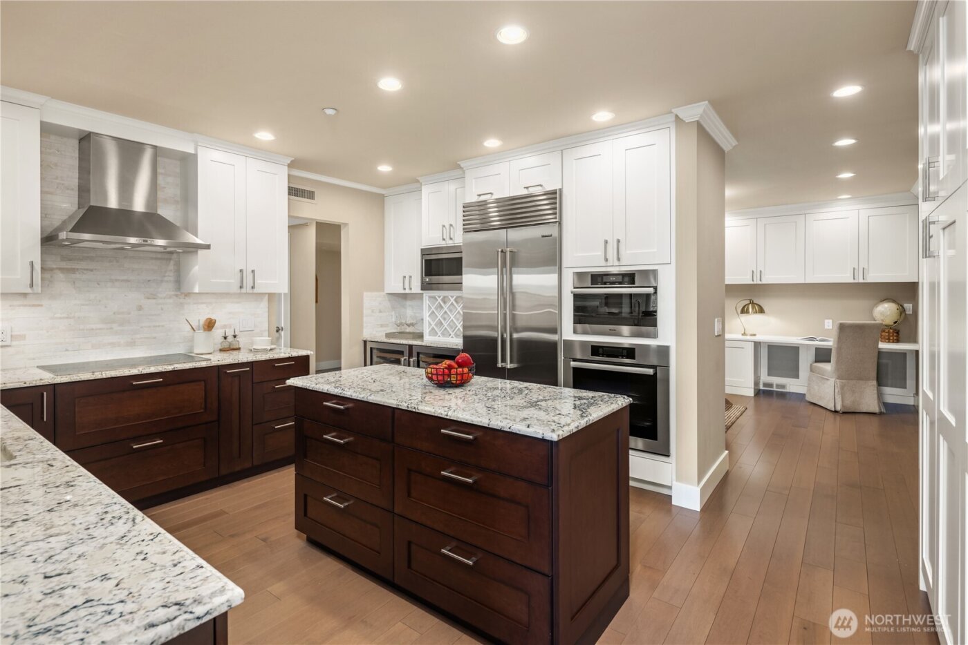 735 1st Street S #103, Kirkland, WA 98033