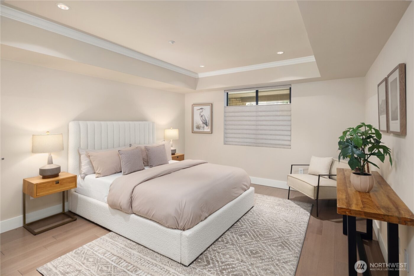 735 1st Street S #103, Kirkland, WA 98033