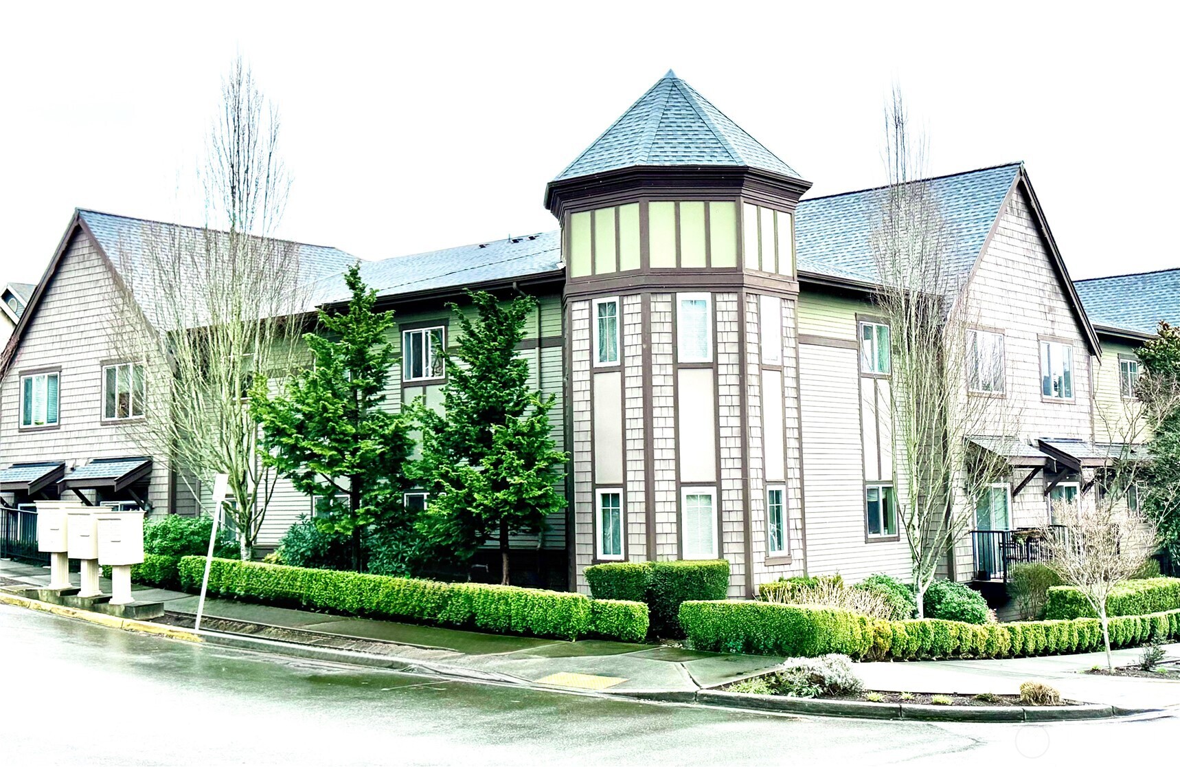 1736 10th Avenue NE #C213, Issaquah, WA 98209