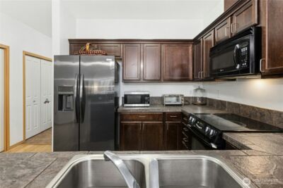 1736 10th Avenue NE #C213, Issaquah, WA 98209 - Photo 5