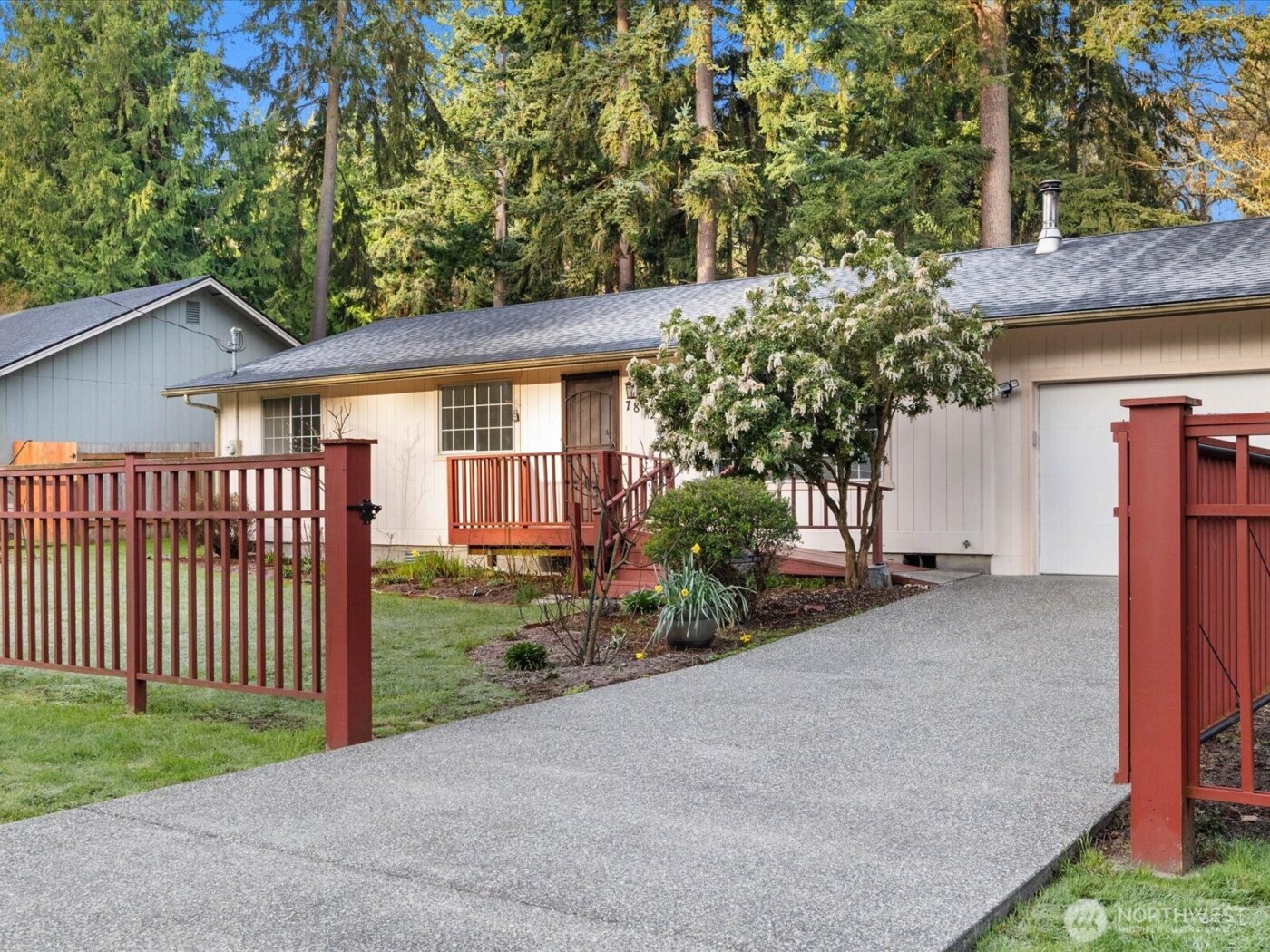 7822 Songbird Way , Clinton, WA 98236