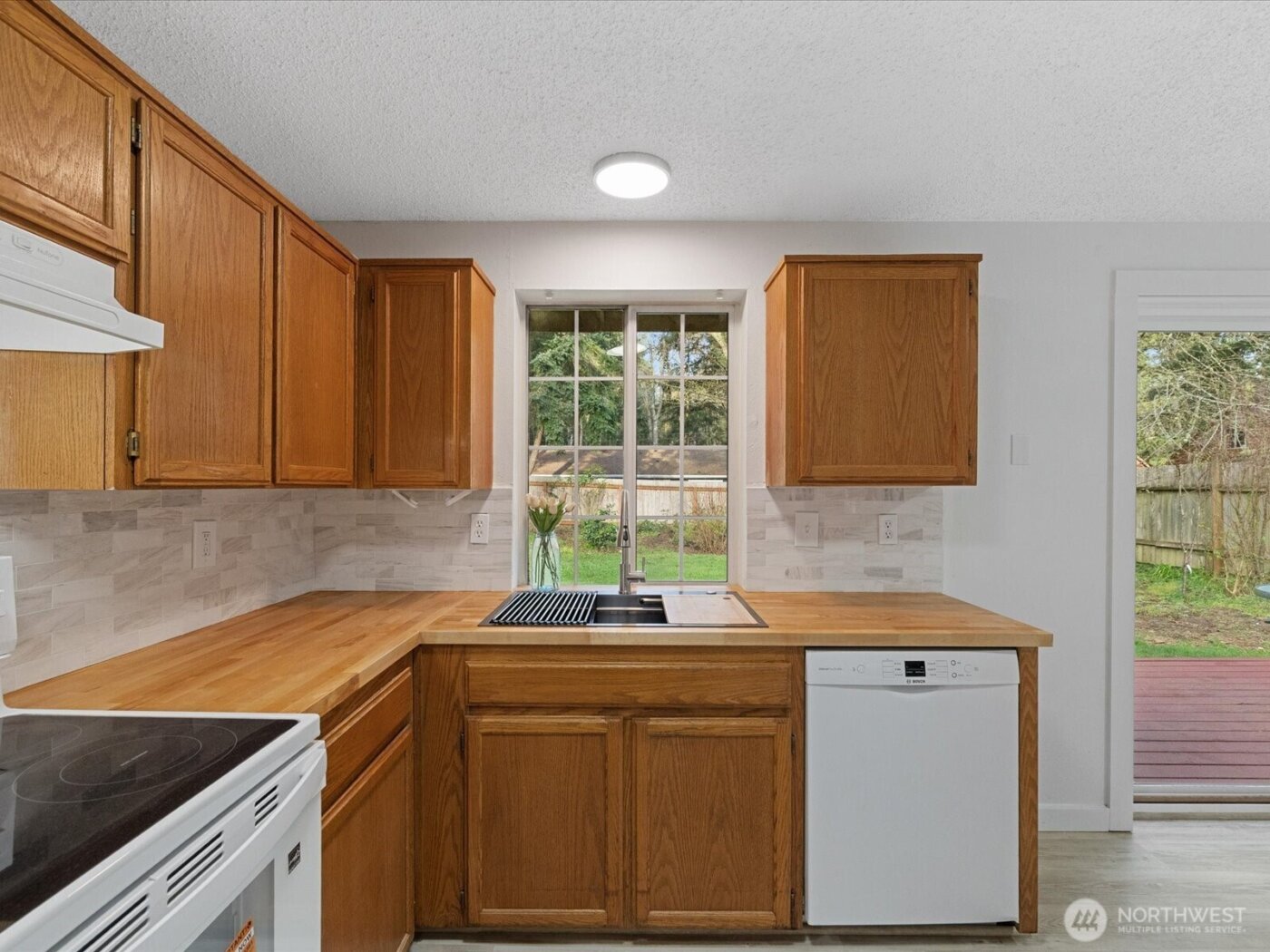 7822 Songbird Way , Clinton, WA 98236