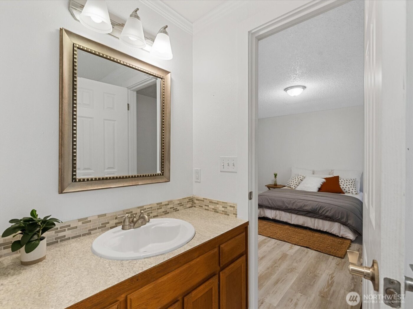 7822 Songbird Way , Clinton, WA 98236