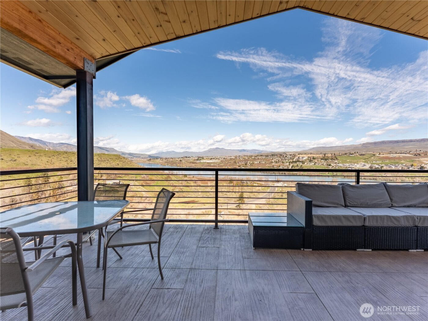 2128 McEldowney Road , Malaga, WA 98828