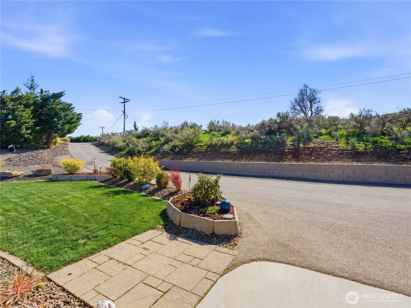 2128 McEldowney Road , Malaga, WA 98828