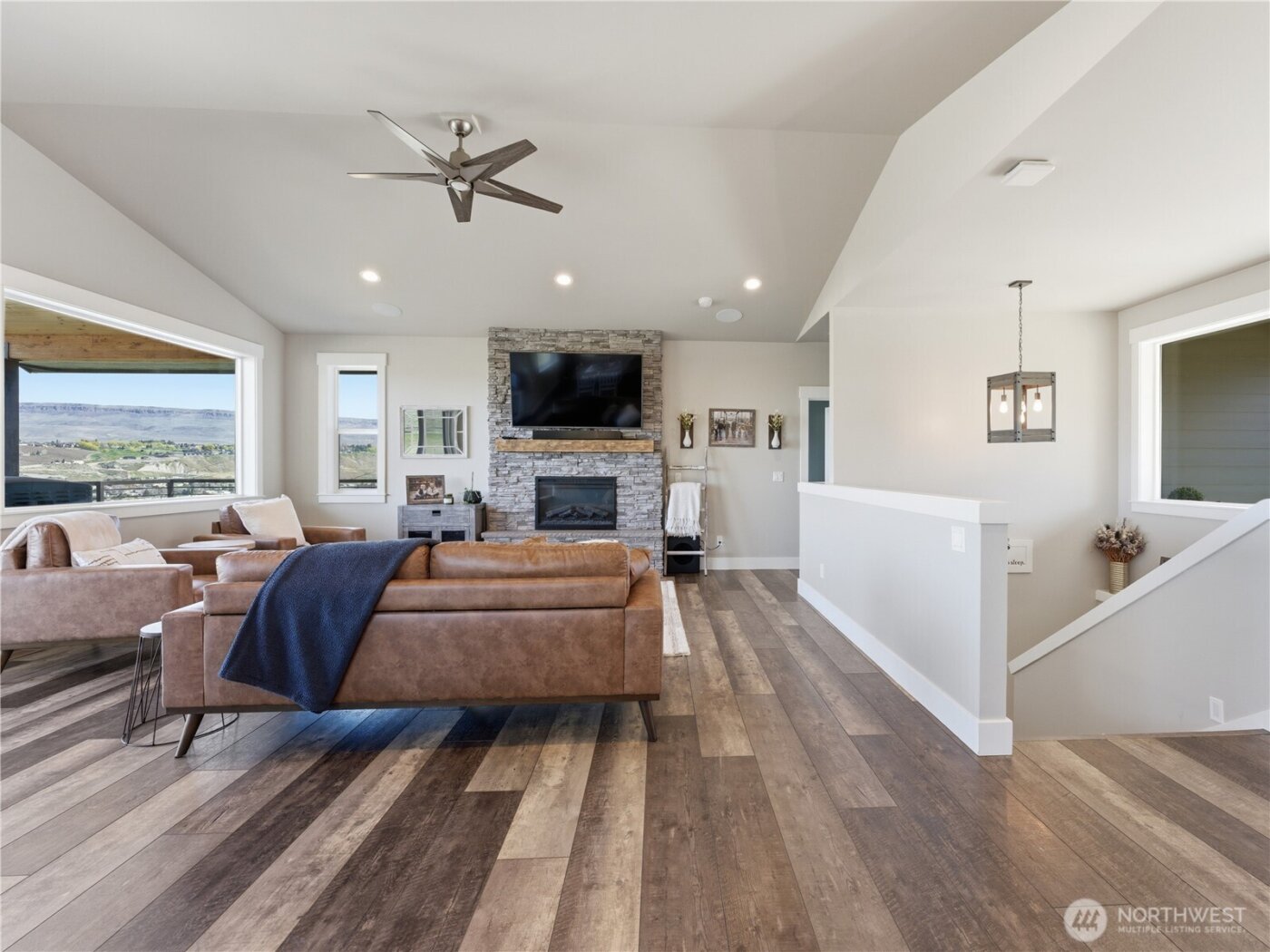 2128 McEldowney Road , Malaga, WA 98828