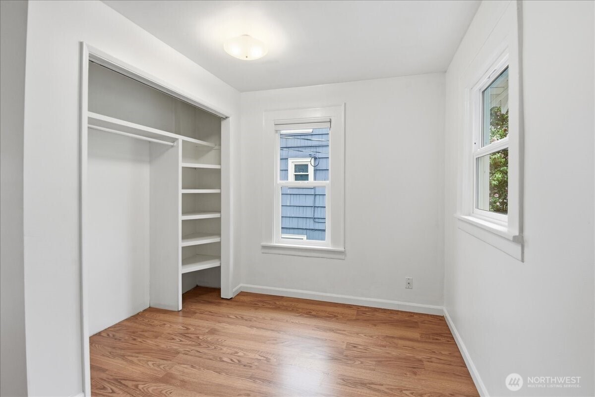 8553 Dayton Avenue N, Seattle, WA 98103