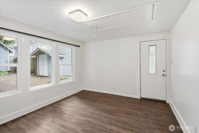 8553 Dayton Avenue N, Seattle, WA 98103 - Photo 22