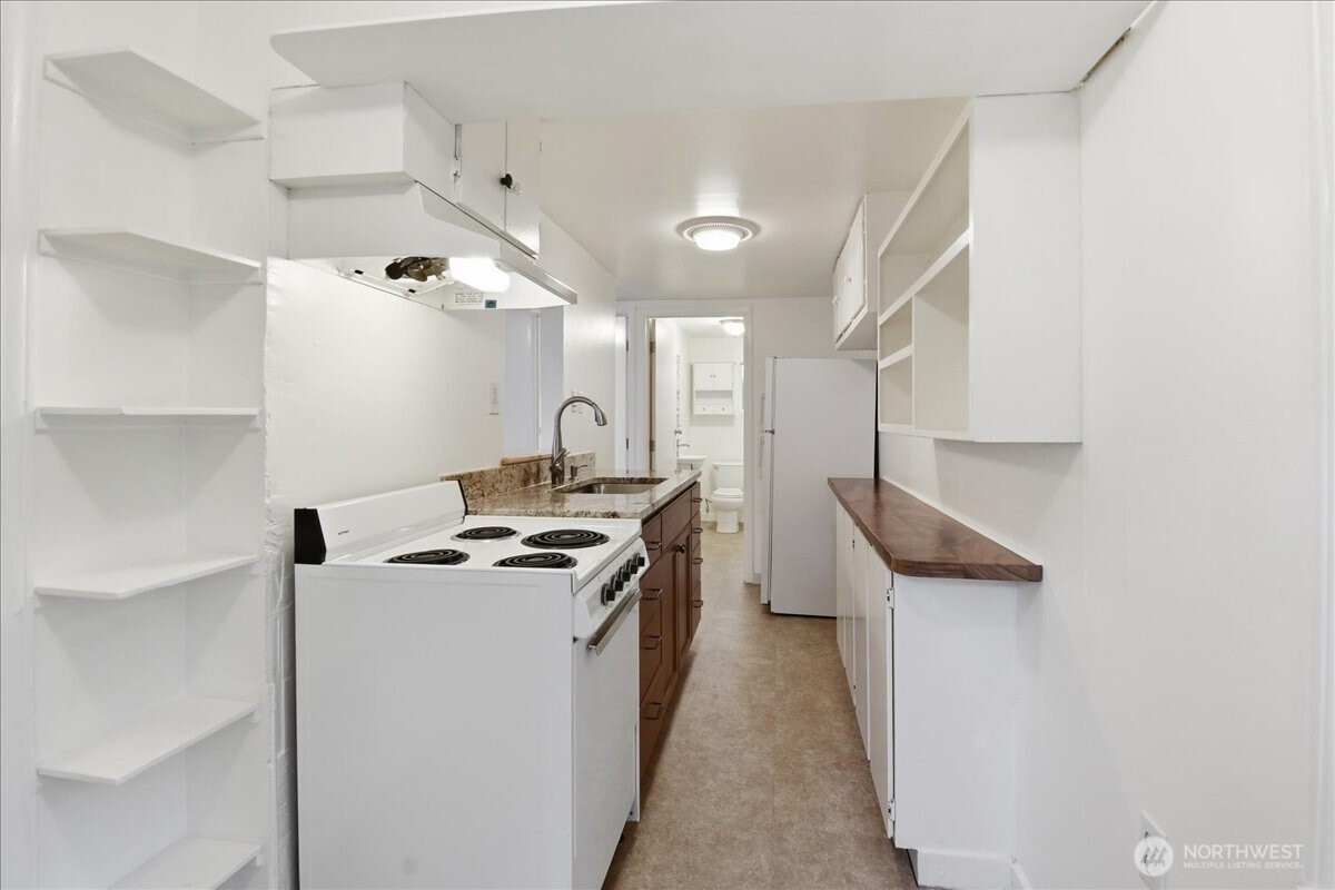 8553 Dayton Avenue N, Seattle, WA 98103