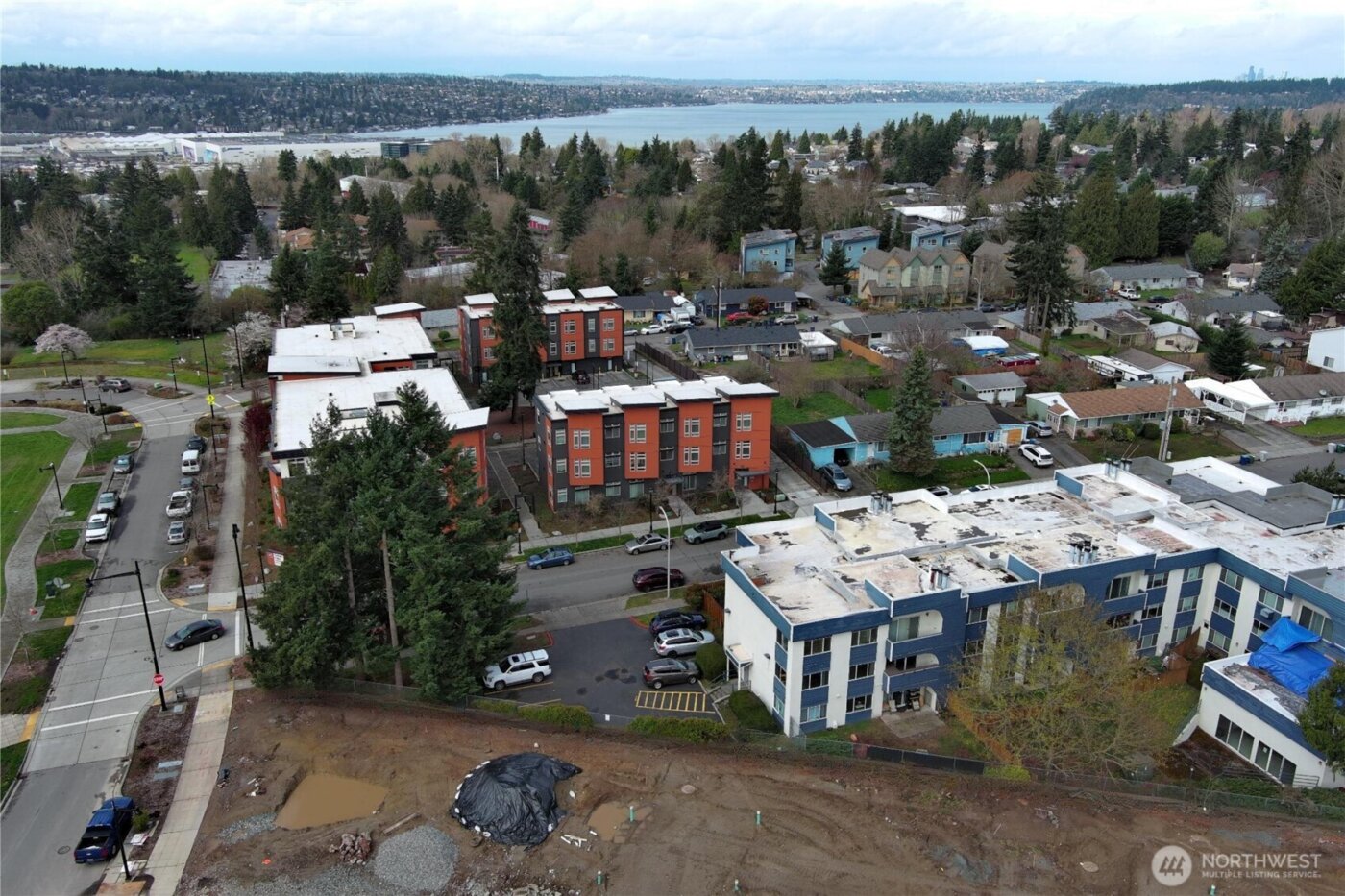 1100 Harrington Avenue NE #205, Renton, WA 98056