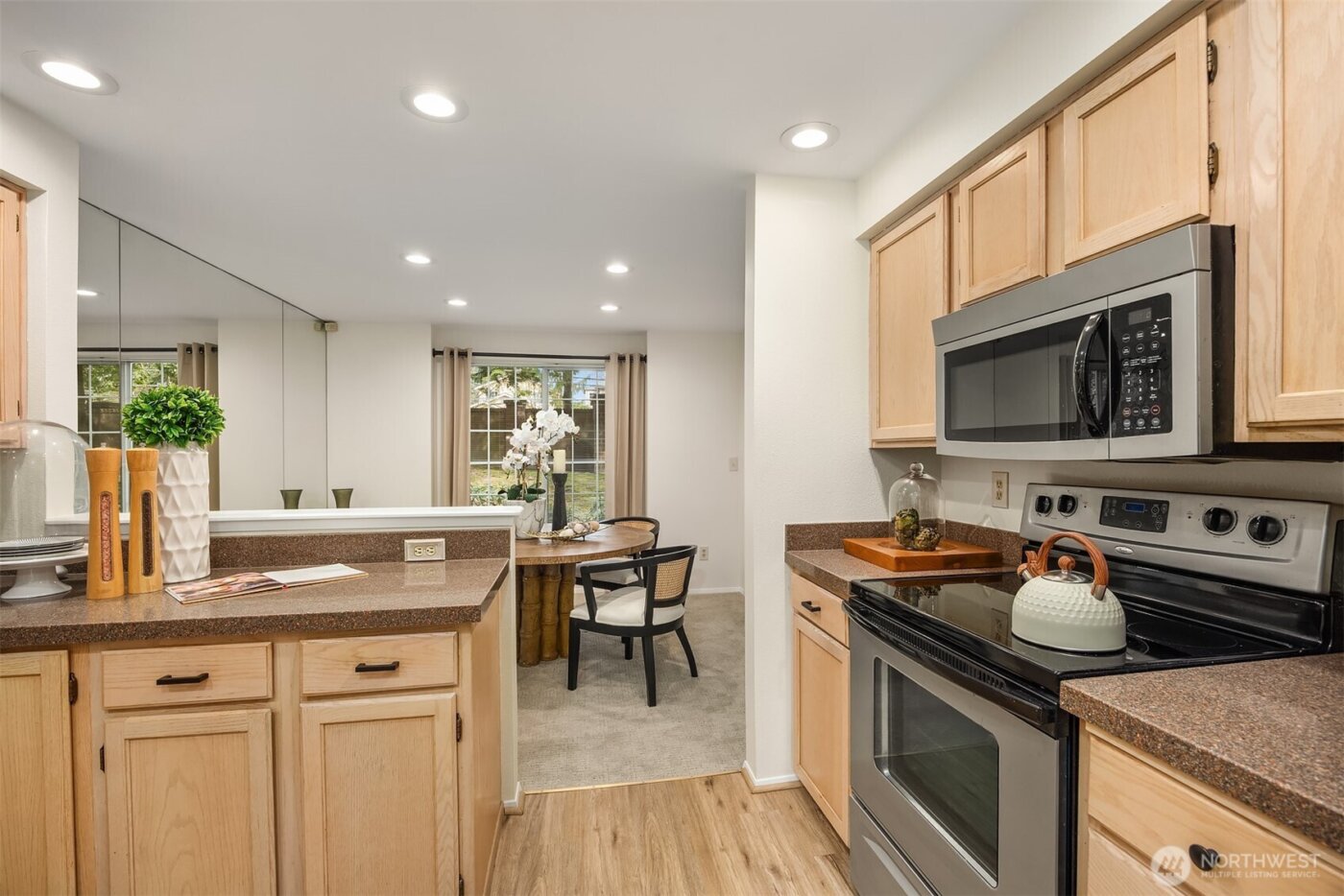 11512 NE 115th Court , Kirkland, WA 98033