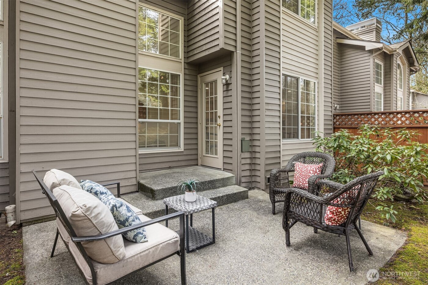 11512 NE 115th Court , Kirkland, WA 98033