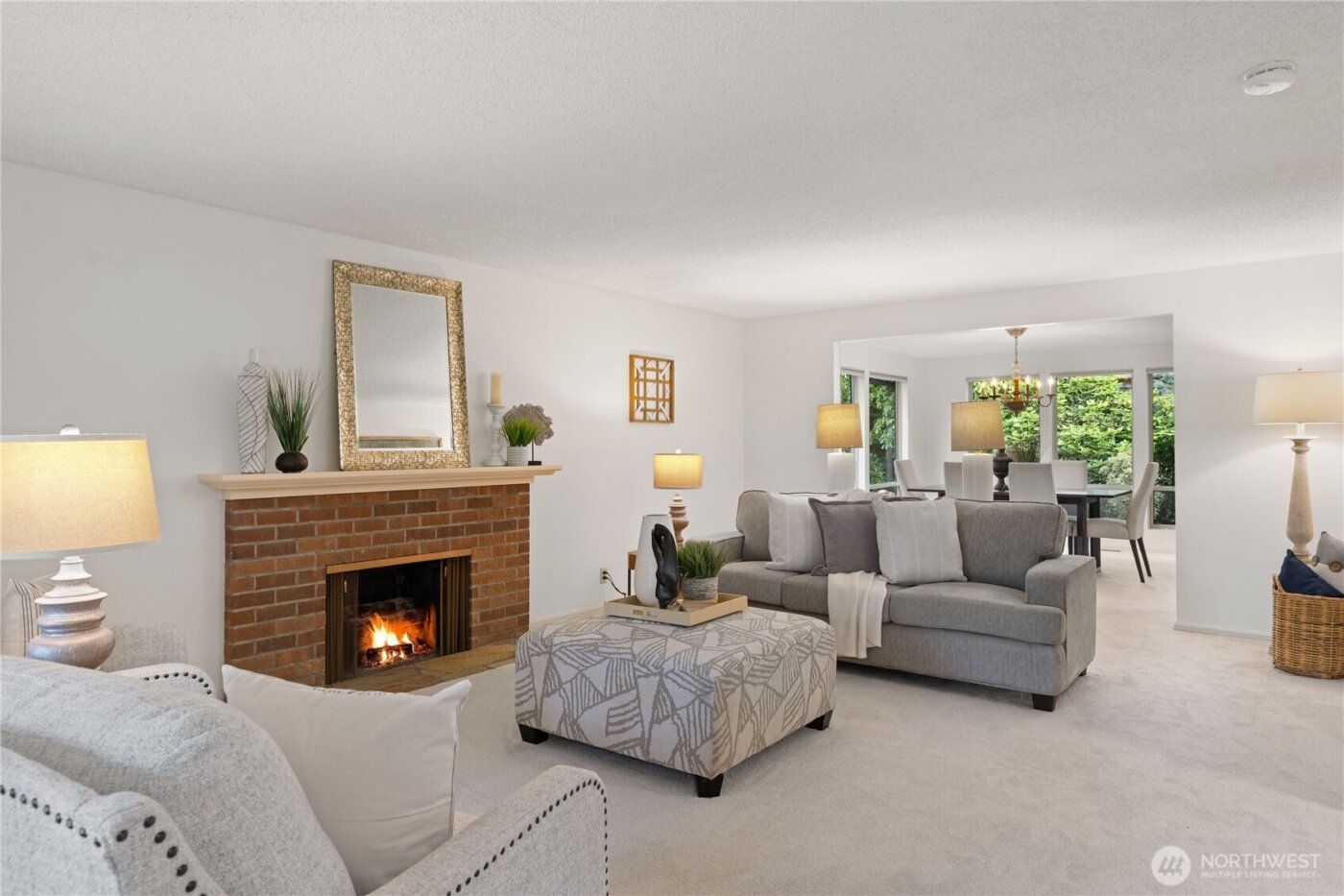 15018 NE 10th Place , Bellevue, WA 98007