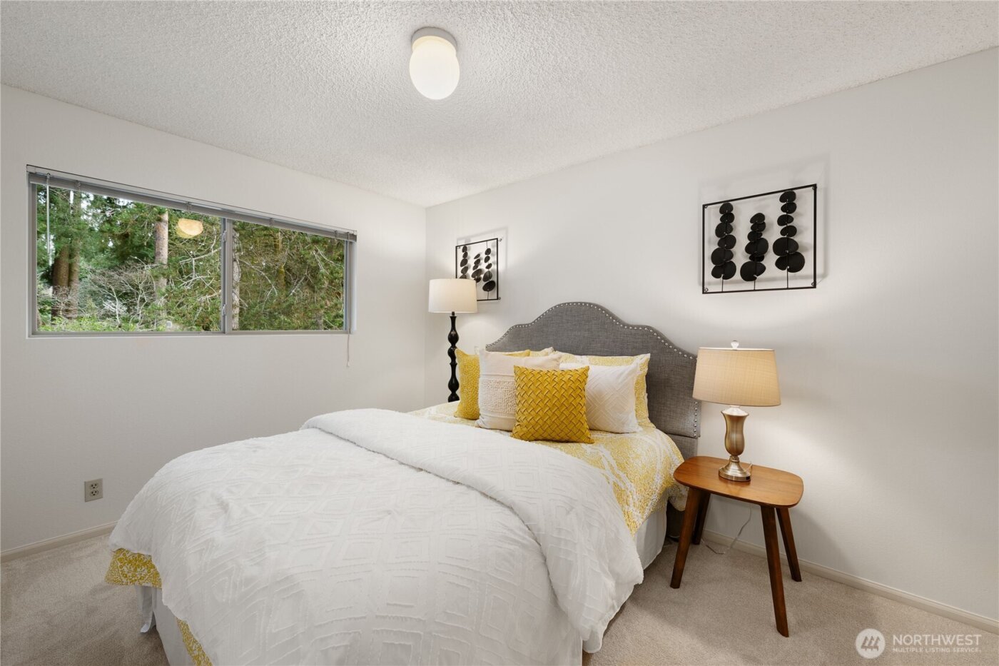 15018 NE 10th Place , Bellevue, WA 98007