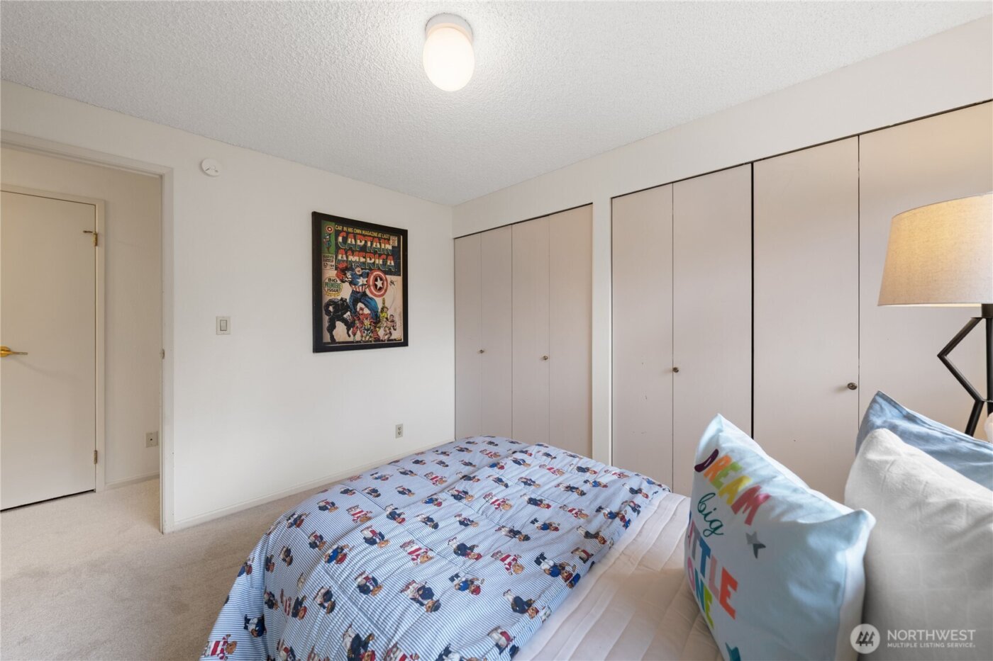 15018 NE 10th Place , Bellevue, WA 98007