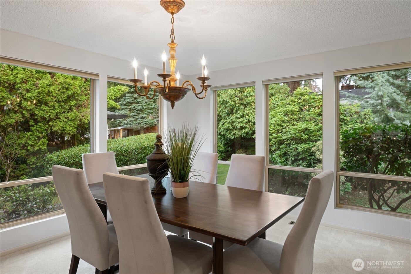 15018 NE 10th Place , Bellevue, WA 98007