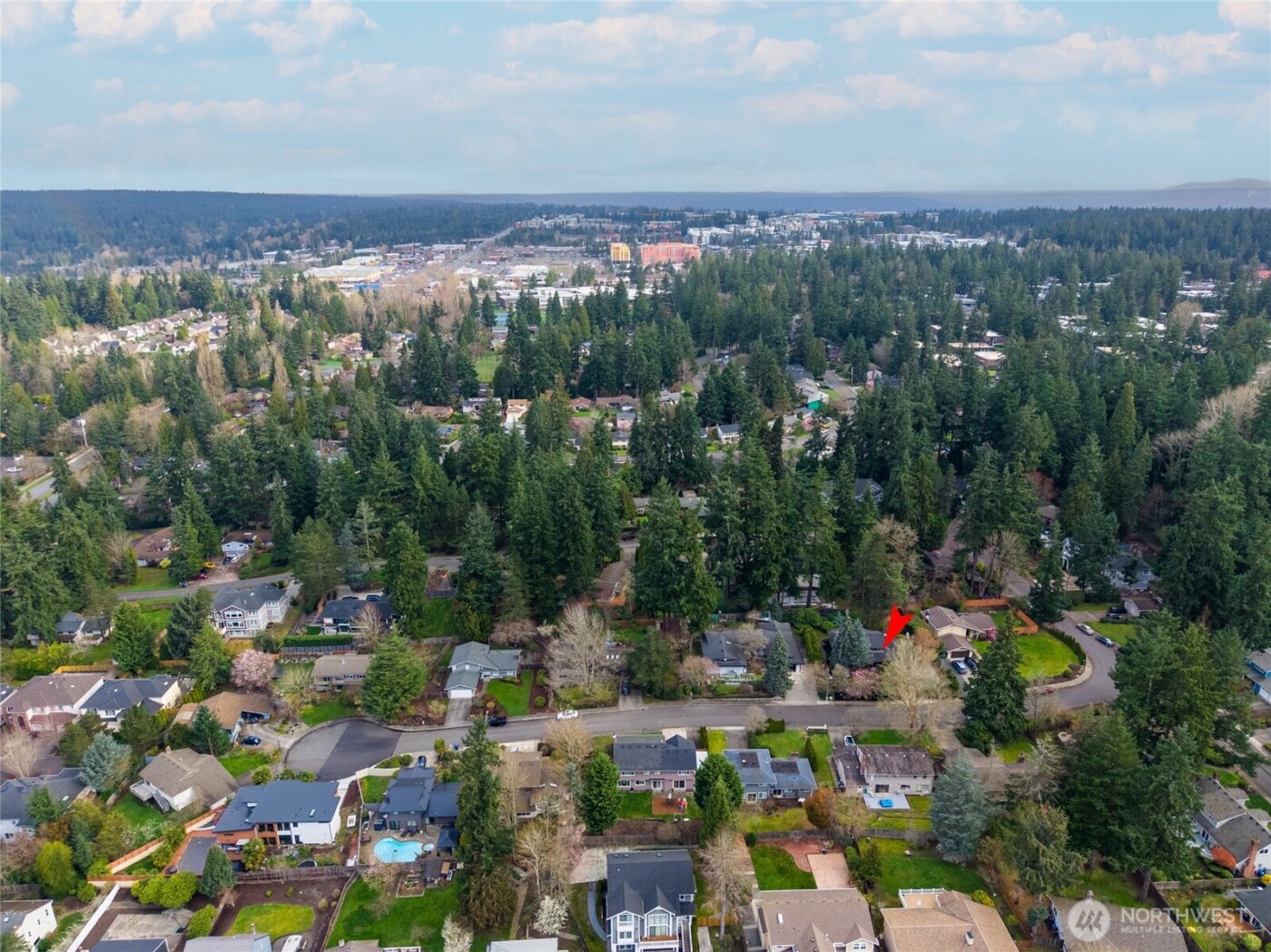 15018 NE 10th Place , Bellevue, WA 98007