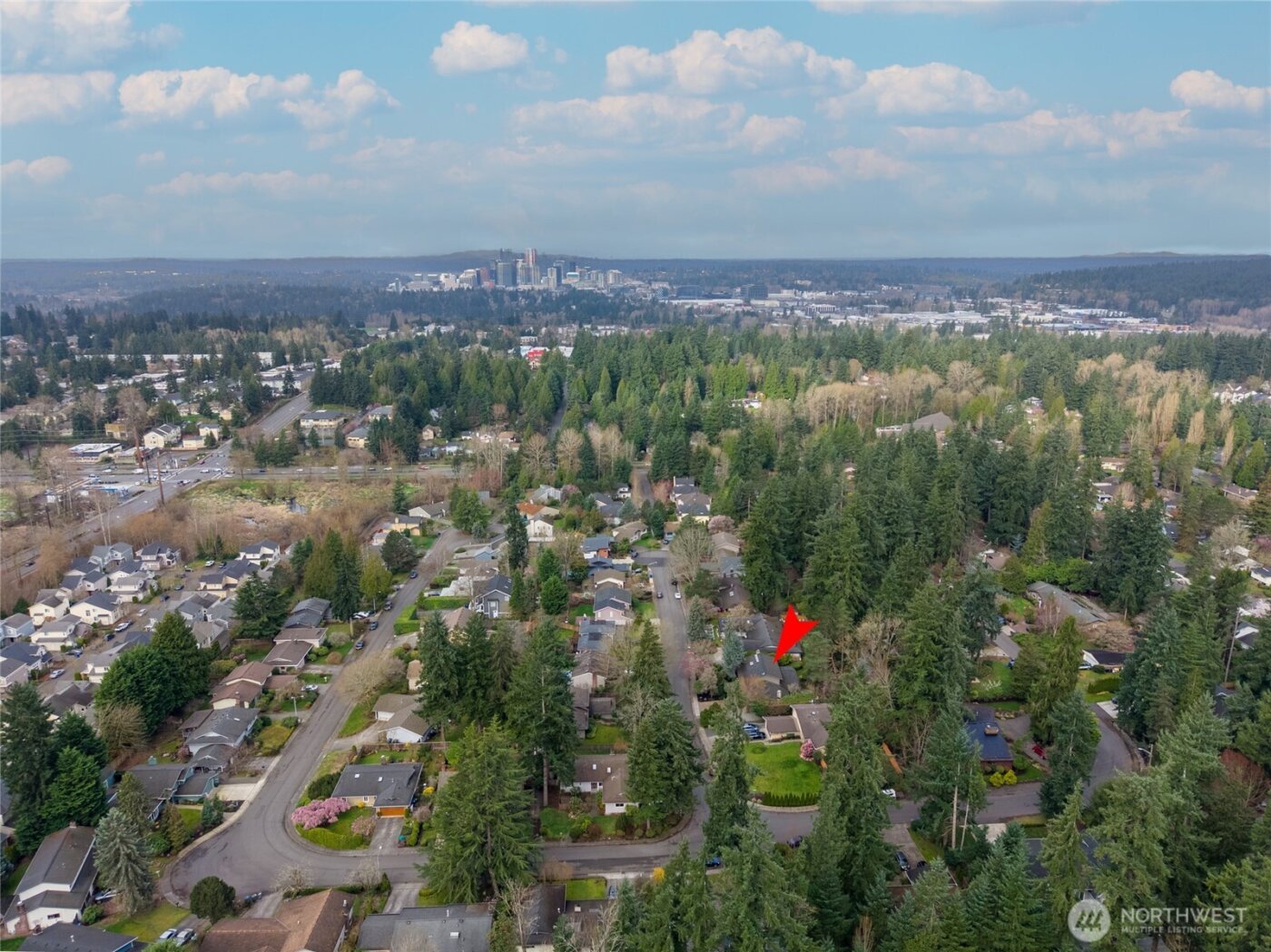15018 NE 10th Place , Bellevue, WA 98007