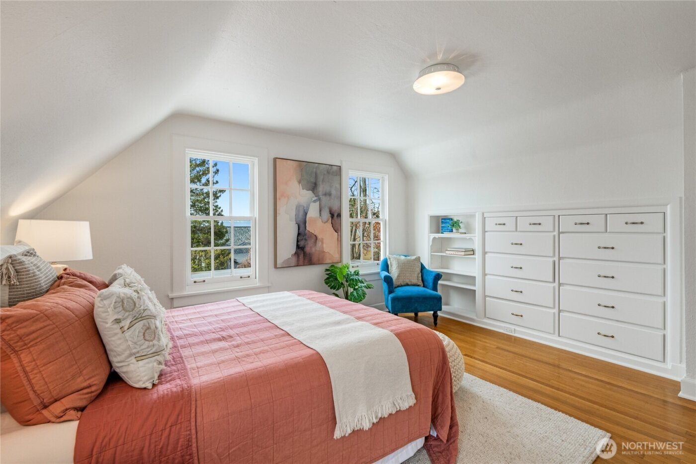 1807 Federal Avenue E, Seattle, WA 98102