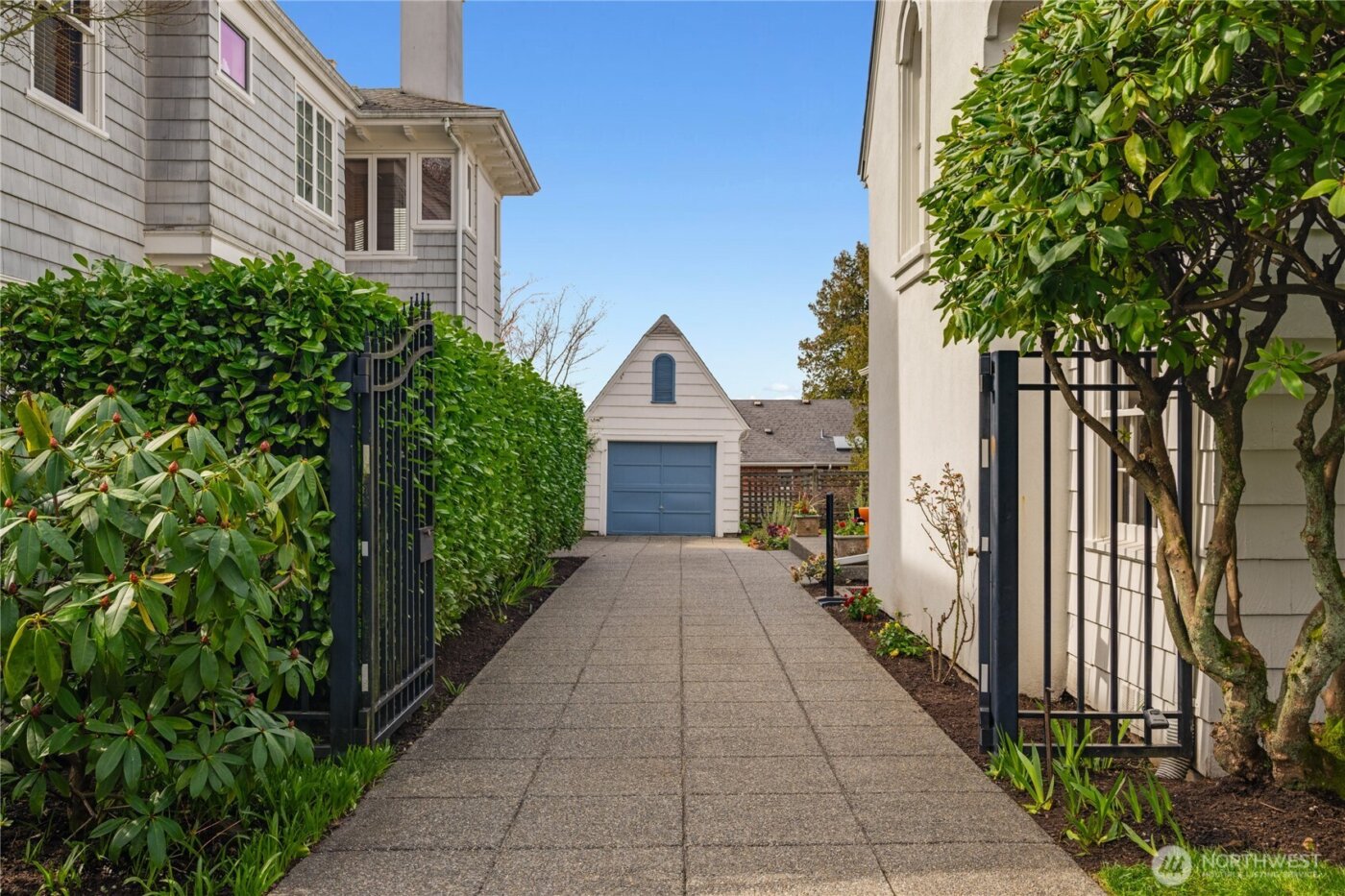 1807 Federal Avenue E, Seattle, WA 98102