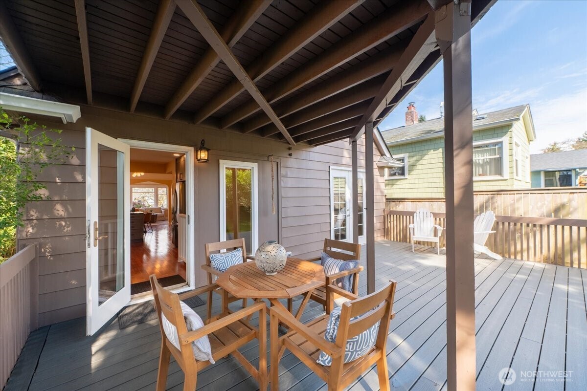 339 NW 77th Street , Seattle, WA 98117