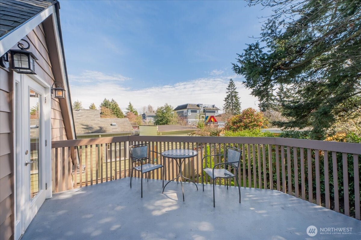 339 NW 77th Street , Seattle, WA 98117