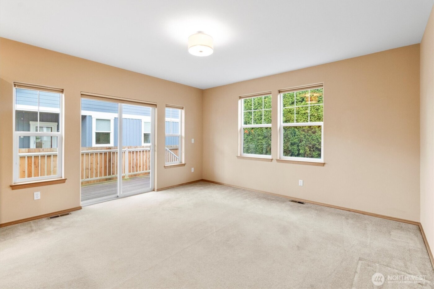 730 Farmington Drive , Burlington, WA 98233