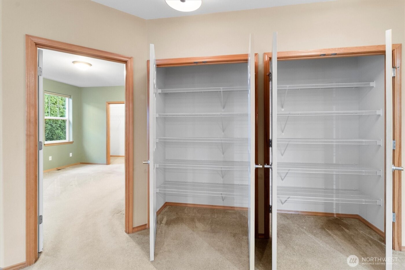 730 Farmington Drive , Burlington, WA 98233