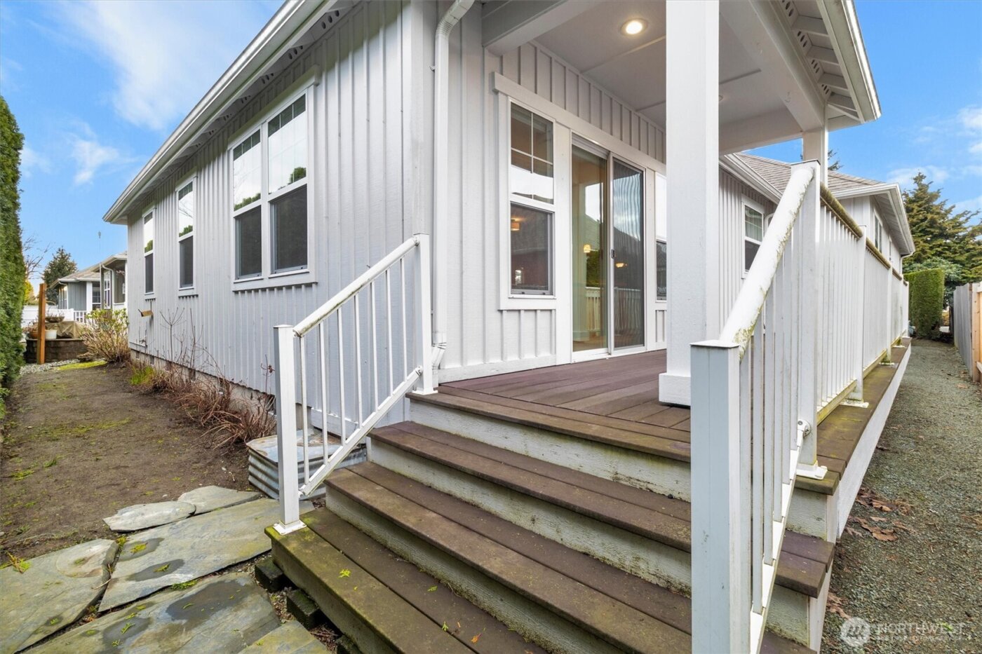 730 Farmington Drive , Burlington, WA 98233