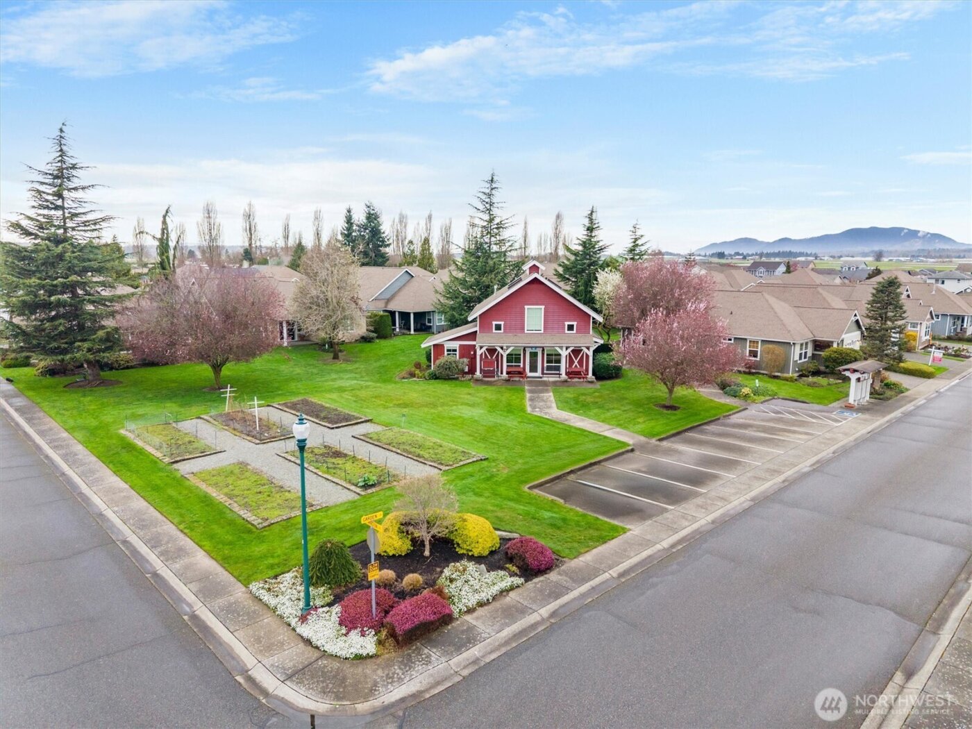 730 Farmington Drive , Burlington, WA 98233