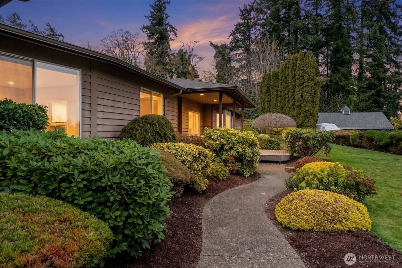 2590 NE William E Sutton Road , Bremerton, WA 98311