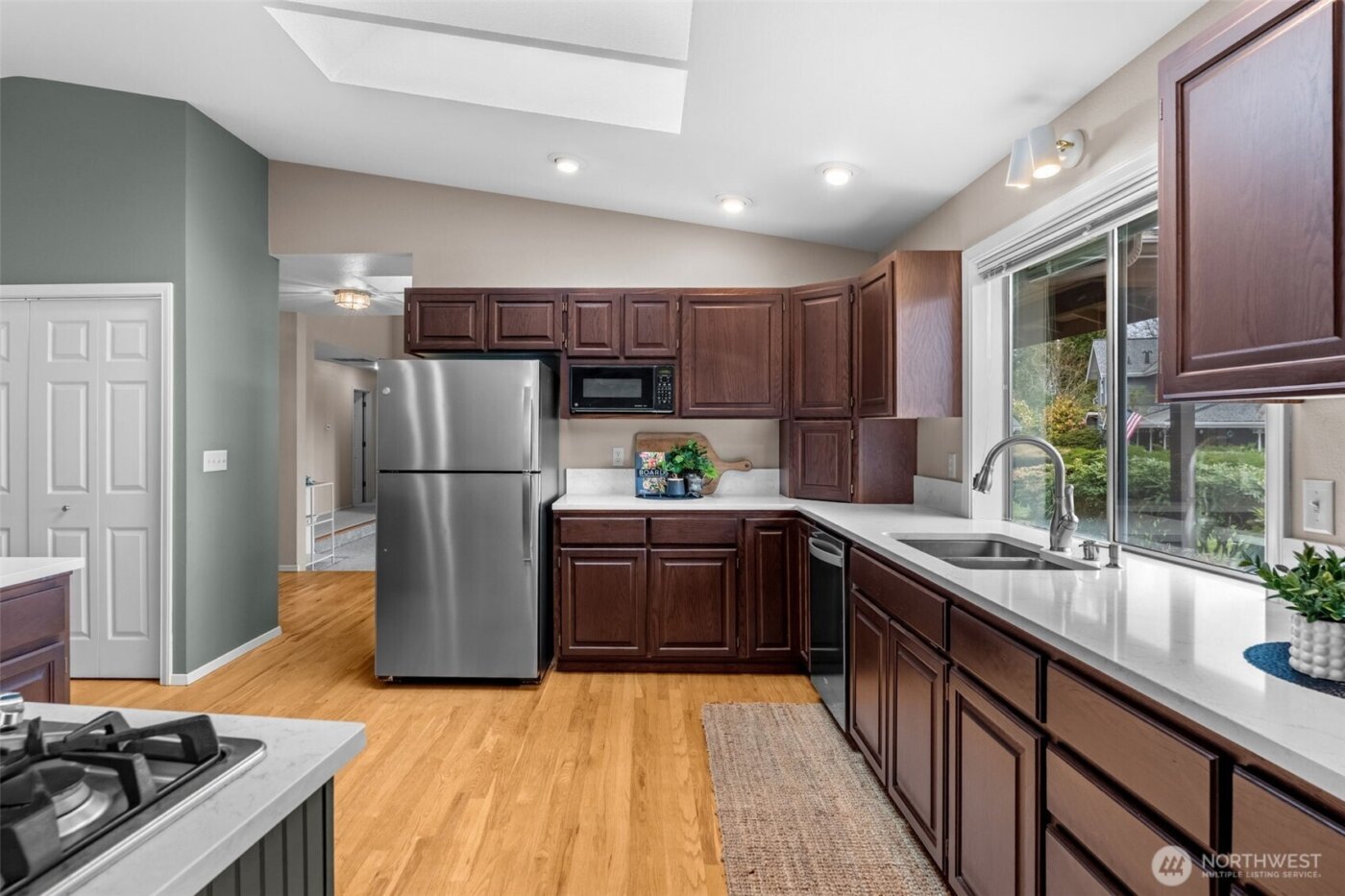 2590 NE William E Sutton Road , Bremerton, WA 98311