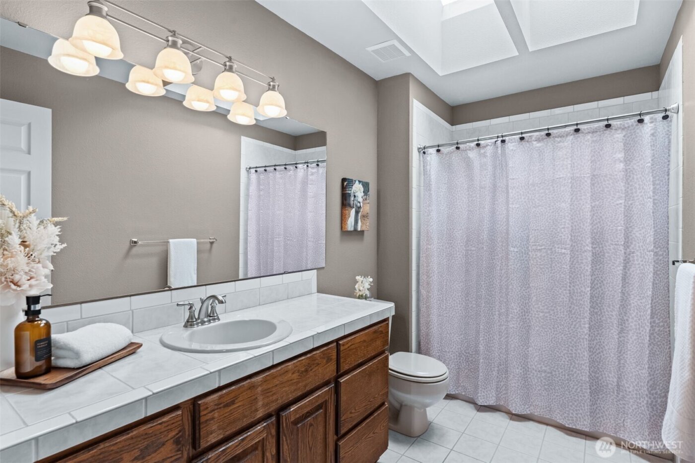 2590 NE William E Sutton Road , Bremerton, WA 98311