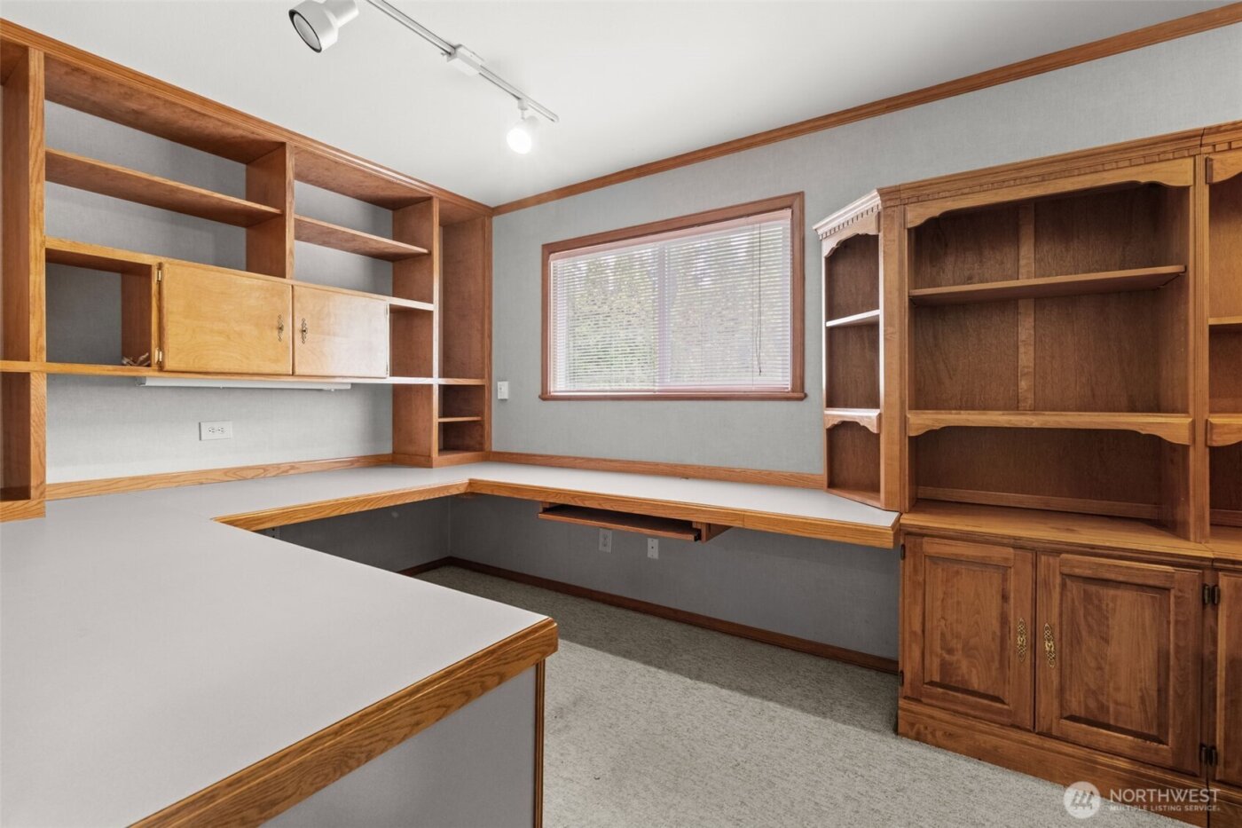 2590 NE William E Sutton Road , Bremerton, WA 98311