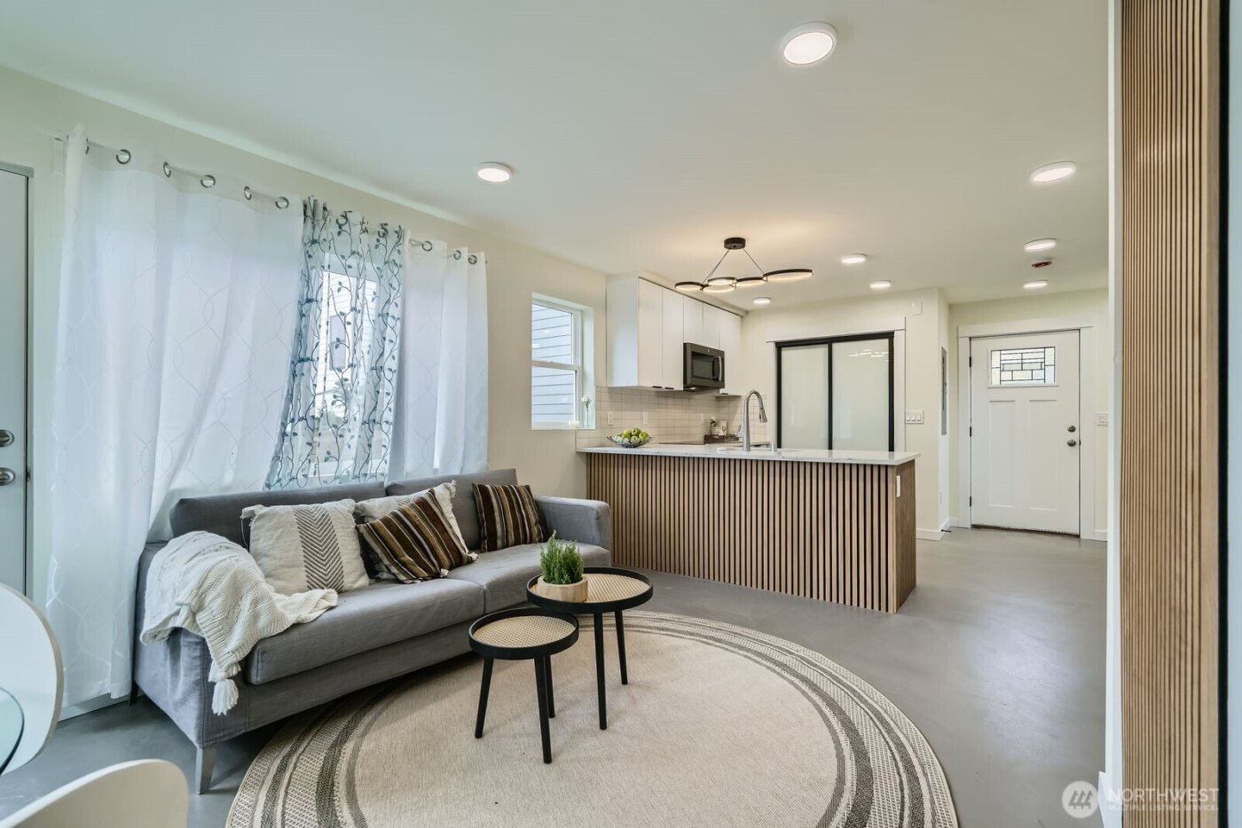 5928 18th Avenue S, Seattle, WA 98108